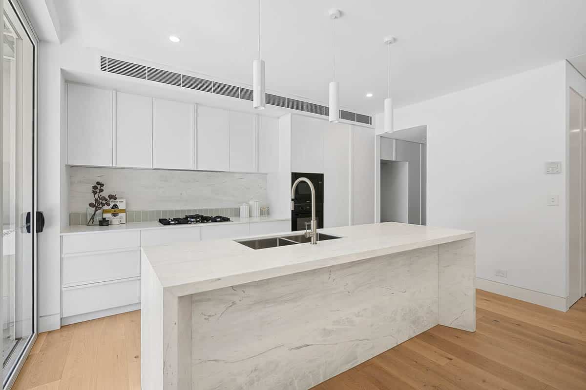 web_1740429488365_bwrm-05