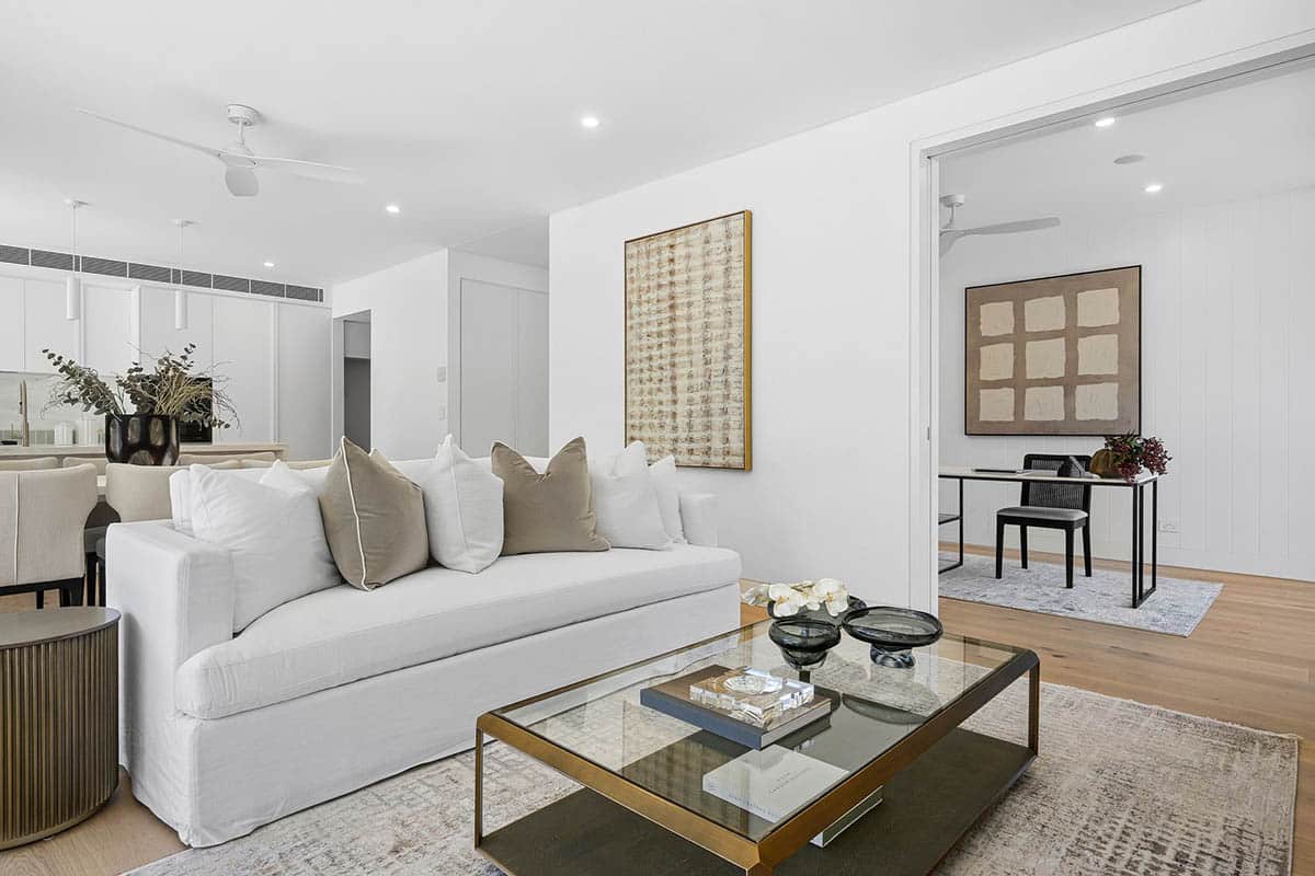 web_1740429488380_bwrm-01