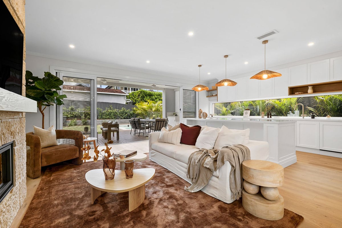 WEB 11 Veterans Pde by BWRM October 25 011 copy