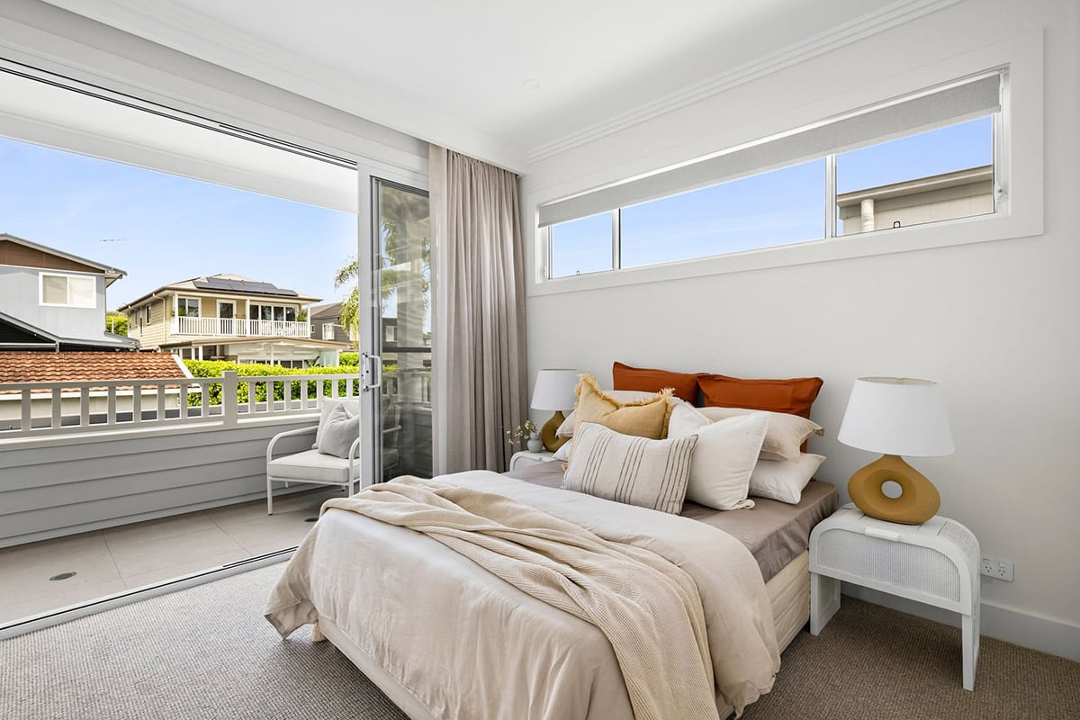 11 Veterans - Bedroom