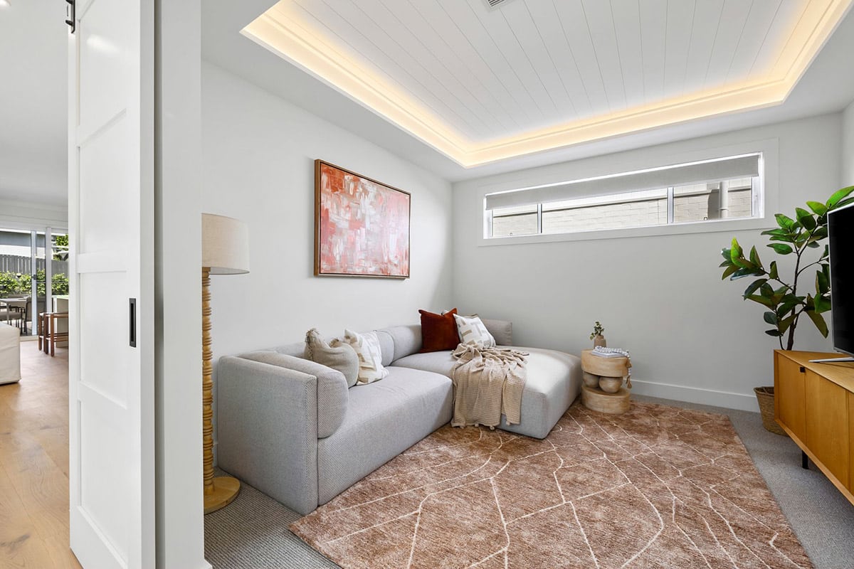 WEB 11 Veterans Pde by BWRM October 25 020 copy