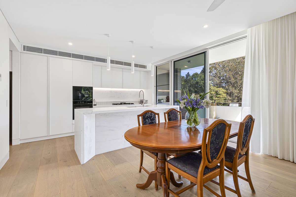 1764883239527_bwrm-005